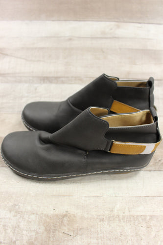 Women's Leather Ankle Boot Grey Size M -New