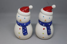 Load image into Gallery viewer, Sledding Hill 07 Holiday Snowman Salt &amp; Pepper Shaker Christmas -Used