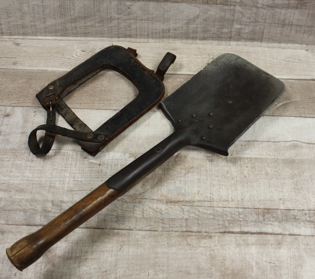 WWII German M31 Square-Head Entrenching Tool Shovel With Leather Cover