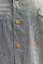 Load image into Gallery viewer, Jamaica Jaxx Men&#39;s Button Up Hawaiian Shirt Size L -Blue -Used