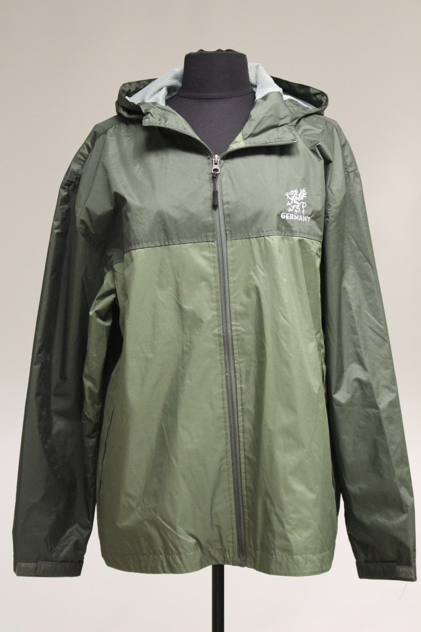 Polar Quality Sportswear Germany Windbreaker, Large – Military Steals and  Surplus