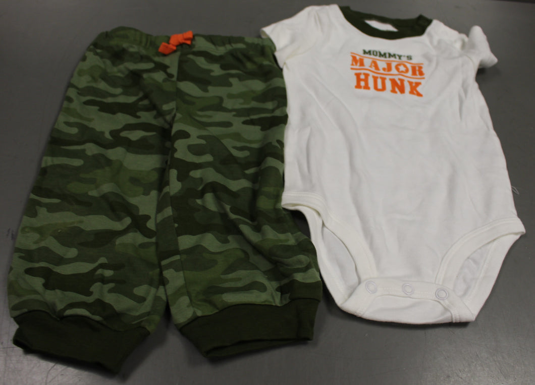 Carter's Mommy's Major Hunk Two Piece Onesie & Camo Pant Set, 9 Months, New