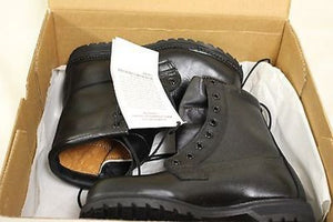 Vibram Intermediate Cold/Wet Weather Boots with Safety Toe, Size: 4XW, Black, New