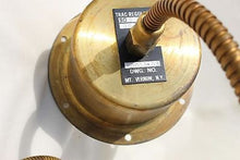 Load image into Gallery viewer, Flow Control Thermostat, NSN 6685-00-074-7194, PN 237D38, New