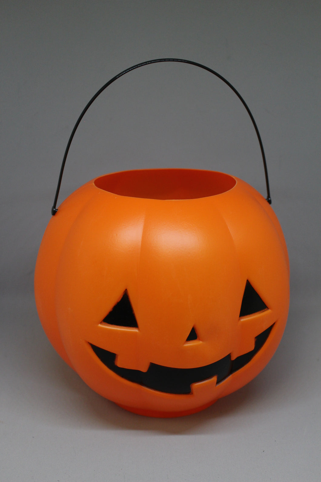 Halloween Pumpkin Pail Candy Basket Bucket with Handle - New