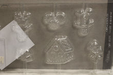 Load image into Gallery viewer, Wilton 2115-1528 Gingerbread Scene Lollipop Plastic Mold -Used