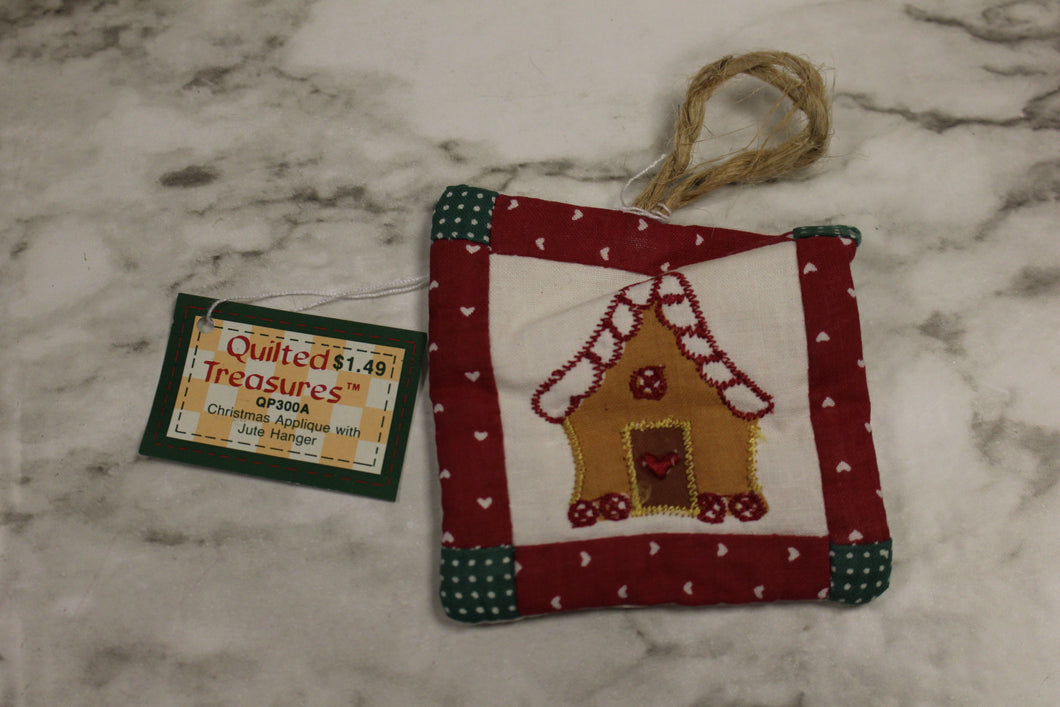 Quilited Treasures Christmas Applique With Jute Hanger -Christmas Theme -New
