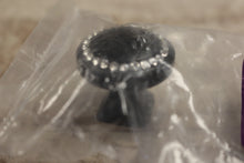 Load image into Gallery viewer, Wisdom Stone Isabel Knob 4211-B-C 1.25&quot; -Black -New
