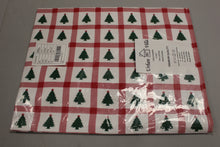 Load image into Gallery viewer, Urban Villa Premium Cotton Christmas Tree Plaid Table Runner - 72&quot; x 14&quot; - New