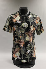 Load image into Gallery viewer, Pacsun Ladies Shirt/Top, Size: Medium, New!