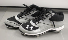 Load image into Gallery viewer, Under Armour Baseball Shoe, Size: 13, New