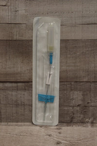 BD Saf-T-Intima Closed IV Catheter - 22 G x .75" - REF 383322 - New