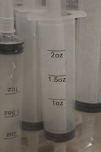 Load image into Gallery viewer, Jello Shot Party Syringes - 2 oz. - New