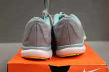 Load image into Gallery viewer, Nike Women&#39;s Flex Trainer 5 Sneakers, Size: 7, Dove Grey
