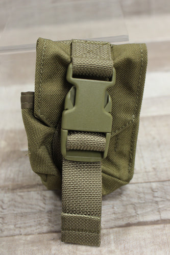 US Military Molle II Frag Grenade Pouch - STS-FGC-1-MS-KH - Date 12/04 - Used