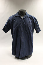 Load image into Gallery viewer, Durable Press Short Sleeve Work Shirt Size L -Used