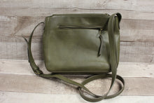 Load image into Gallery viewer, Universal Threads Good Co Faux Leather Handbag Purse -Green -Used