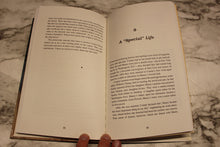 Load image into Gallery viewer, Connie Chung - Broadcast Journalist - By Mary Malone - Used
