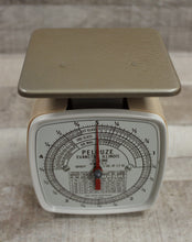 Load image into Gallery viewer, Pelouze &quot;Z&quot; Line Scale - Model: Z-5 - 5 lb - New