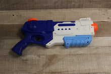 Load image into Gallery viewer, Lantch Water Gun for Kids - 2 Pack - Summer Water Super Gun Beach Swimming - New