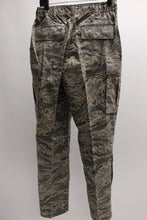 Load image into Gallery viewer, USAF Women&#39;s Utility Trousers, Digital Tiger, 14R, NSN 8410-01-536-2760, New