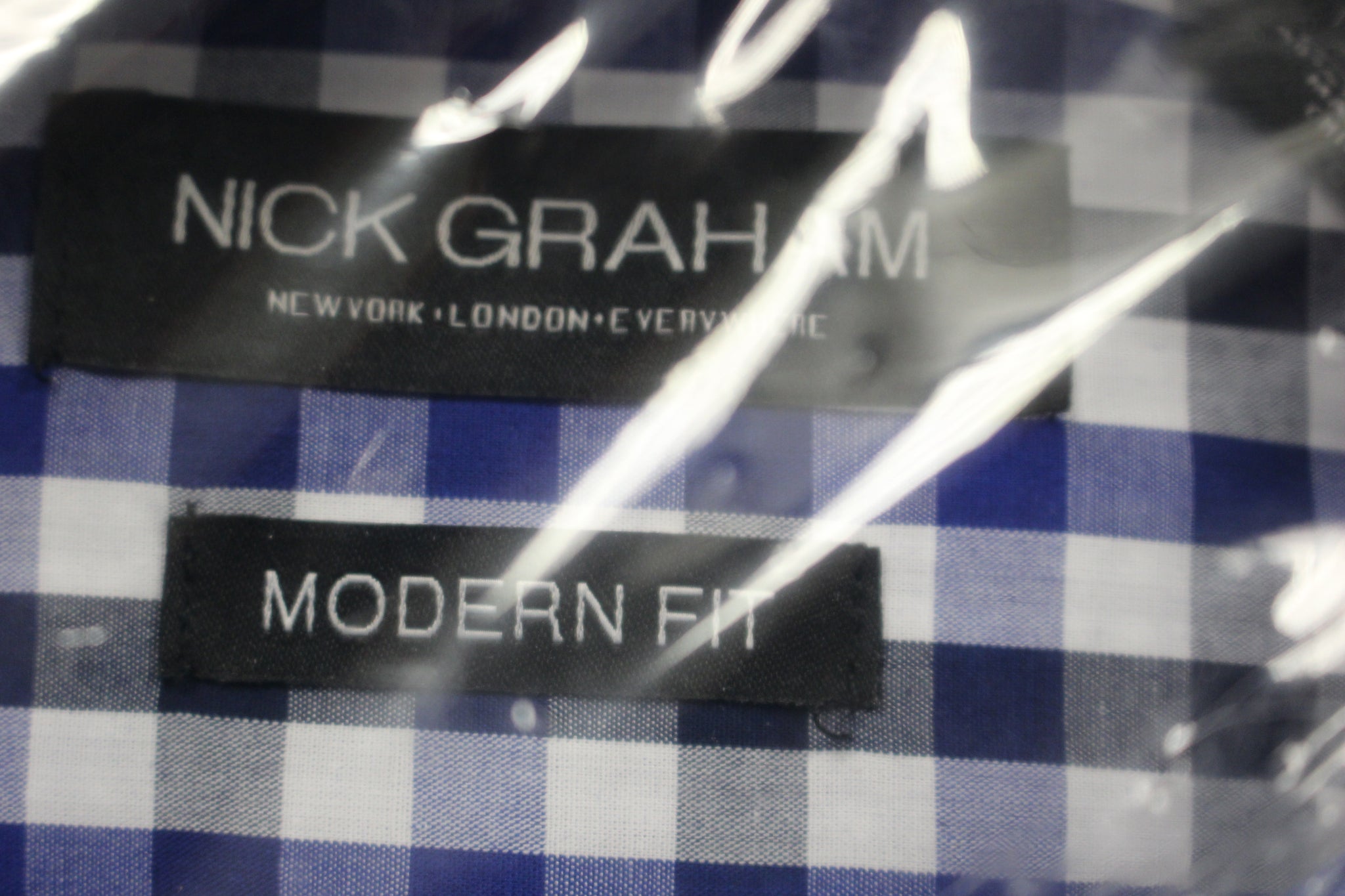 Nick Graham Men's Modern Fit Dress Shirt, S/P 14.5-15/32-33, New Military Steals and Surplus Nick Graham Men's Modern Fit Dress Shirt, S/P 14.5-15/32-33, New Military Steals and Surplus